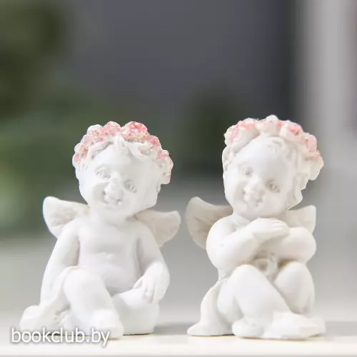 Сувенир «Ангелок милашка» в венке из роз, МИКС, 3х2х2 см