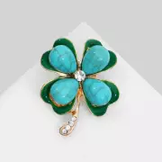 Брошь «Клевер» с бирюзой, цветная в золоте