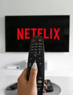 Книги, по которым сняты сериалы Netflix