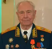 Дмитрий Язов