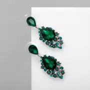 Серьги со стразами «Капля», цвет зеленый